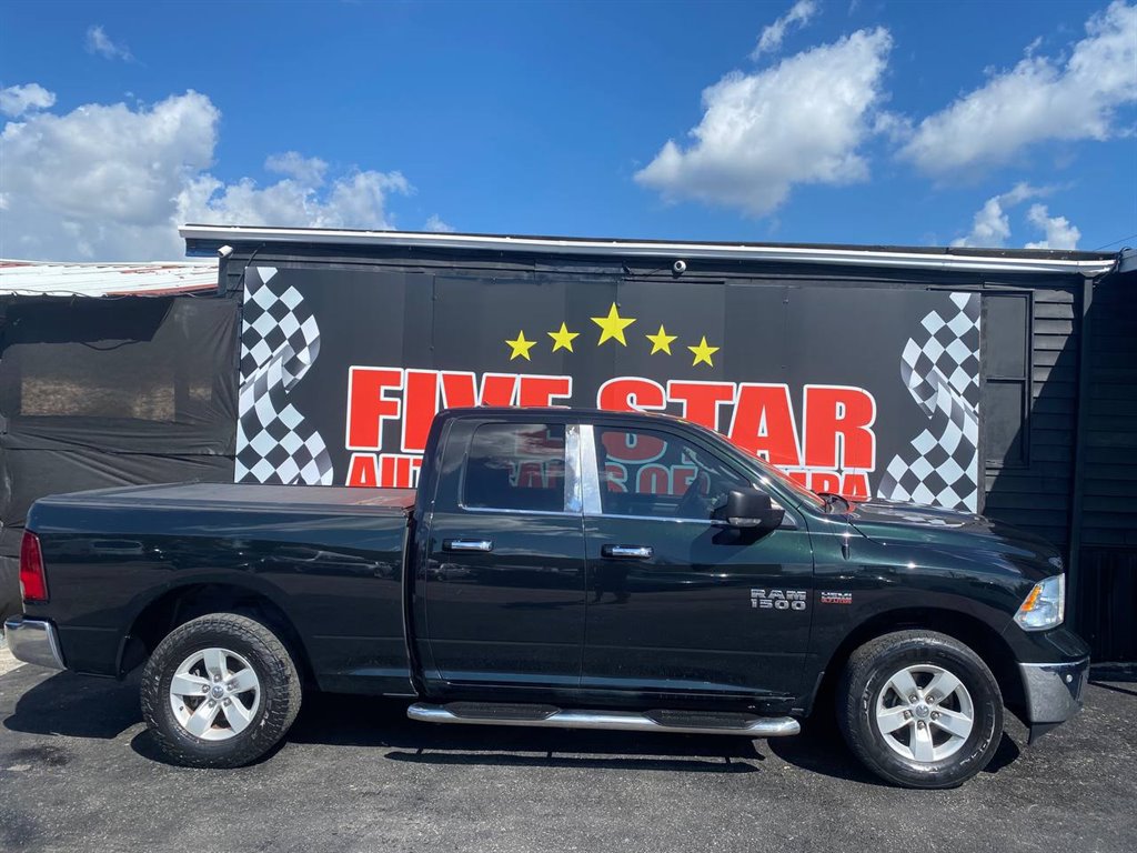 2016 RAM 1500 SLT photo
