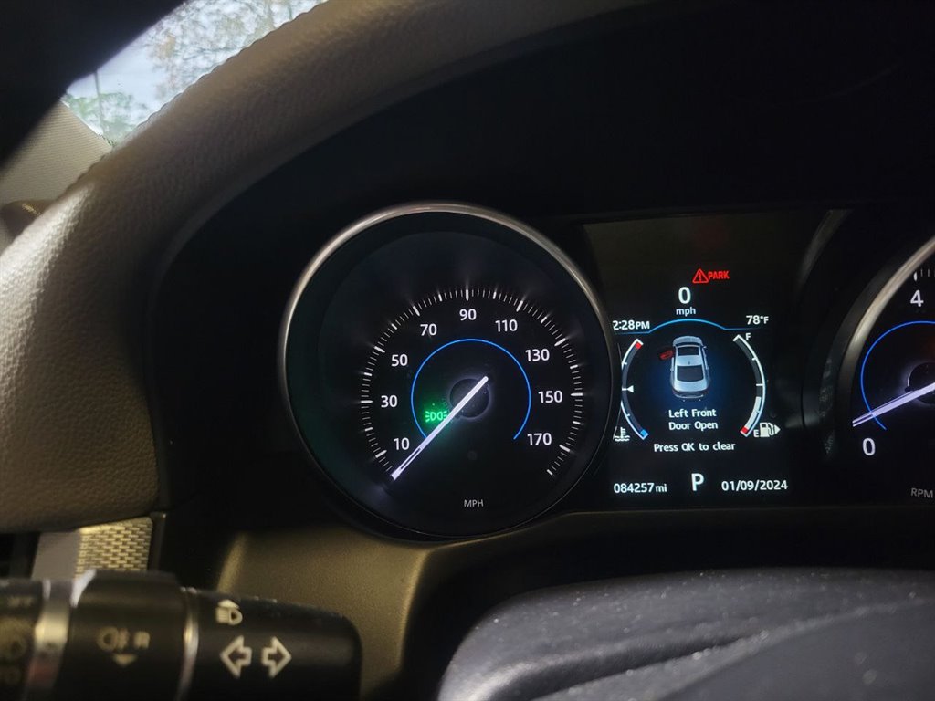 2017 JAGUAR XF Sedan - $14,995