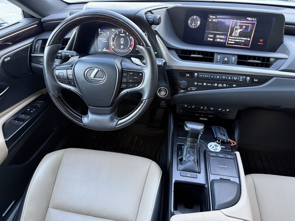 2020 Lexus ES - $31,995