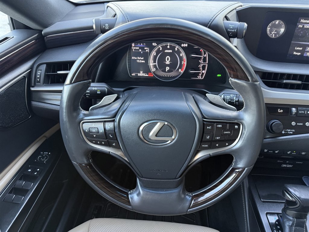 2020 Lexus ES - $31,995