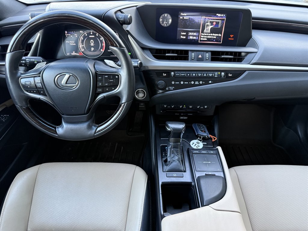 2020 Lexus ES - $31,995