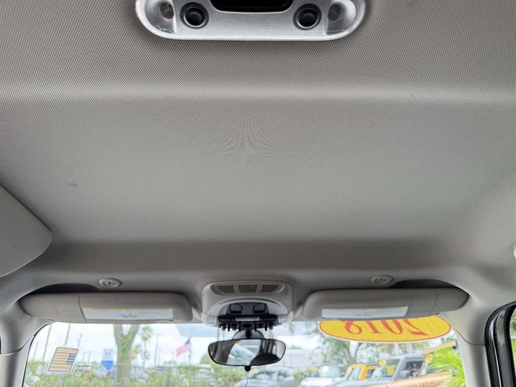 2018 MINI Hardtop - $12,995
