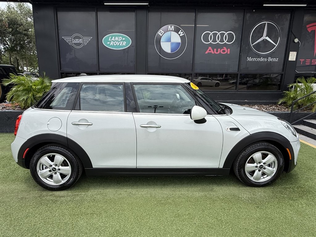2018 MINI Hardtop - $12,995