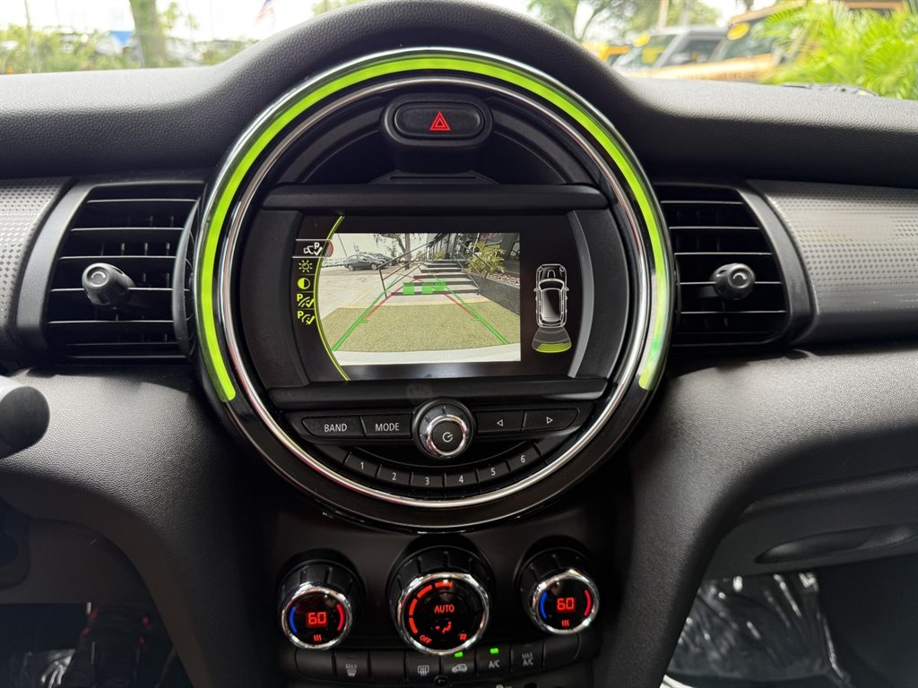 2018 MINI Hardtop - $12,995