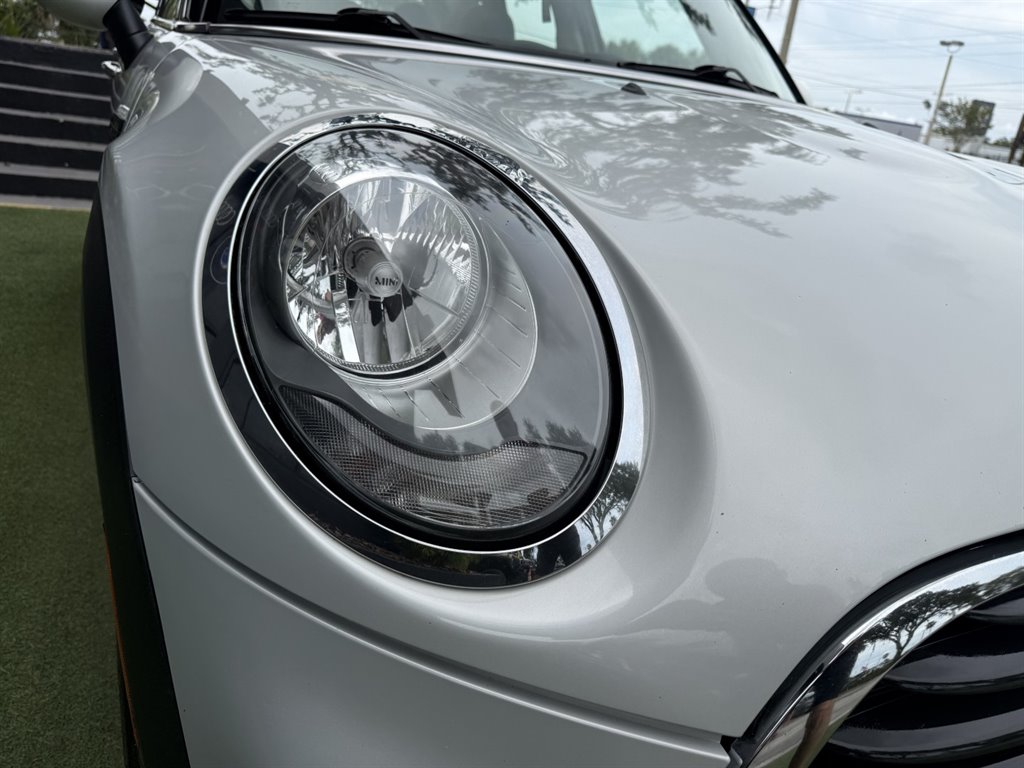 2018 MINI Hardtop - $12,995