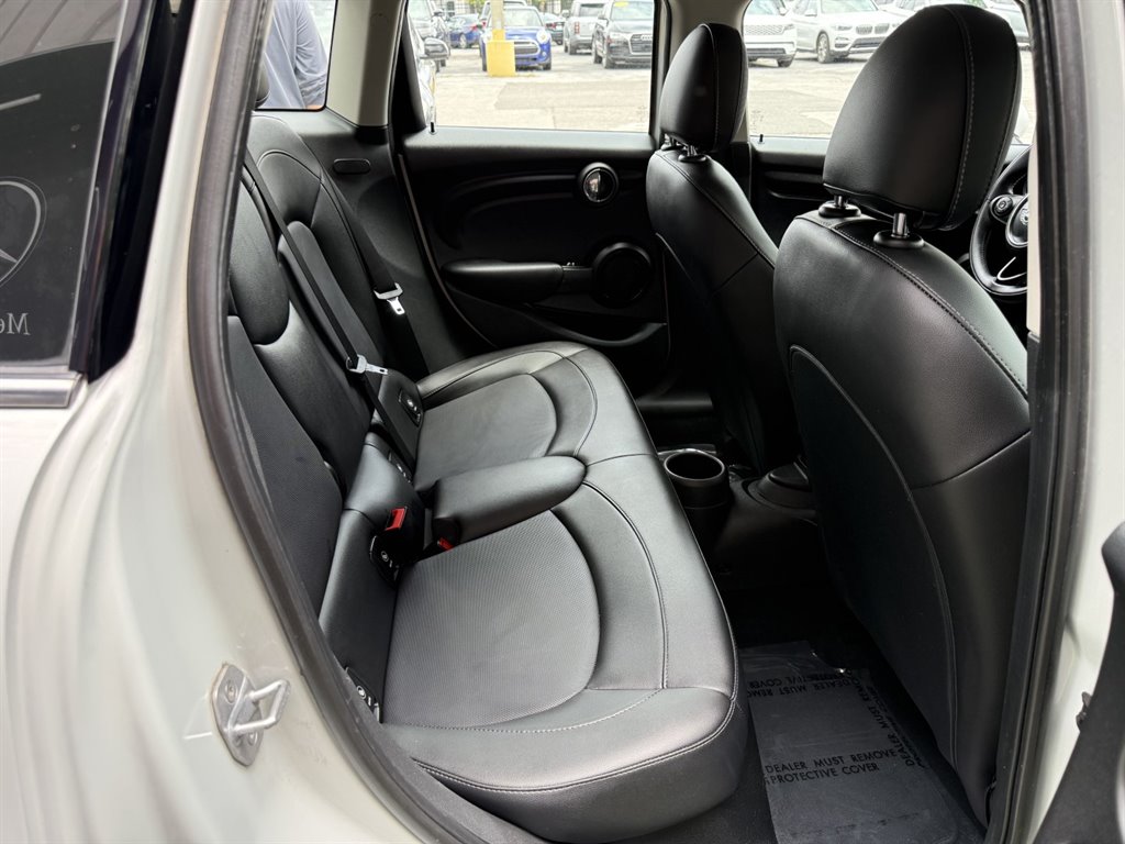 2018 MINI Hardtop - $12,995