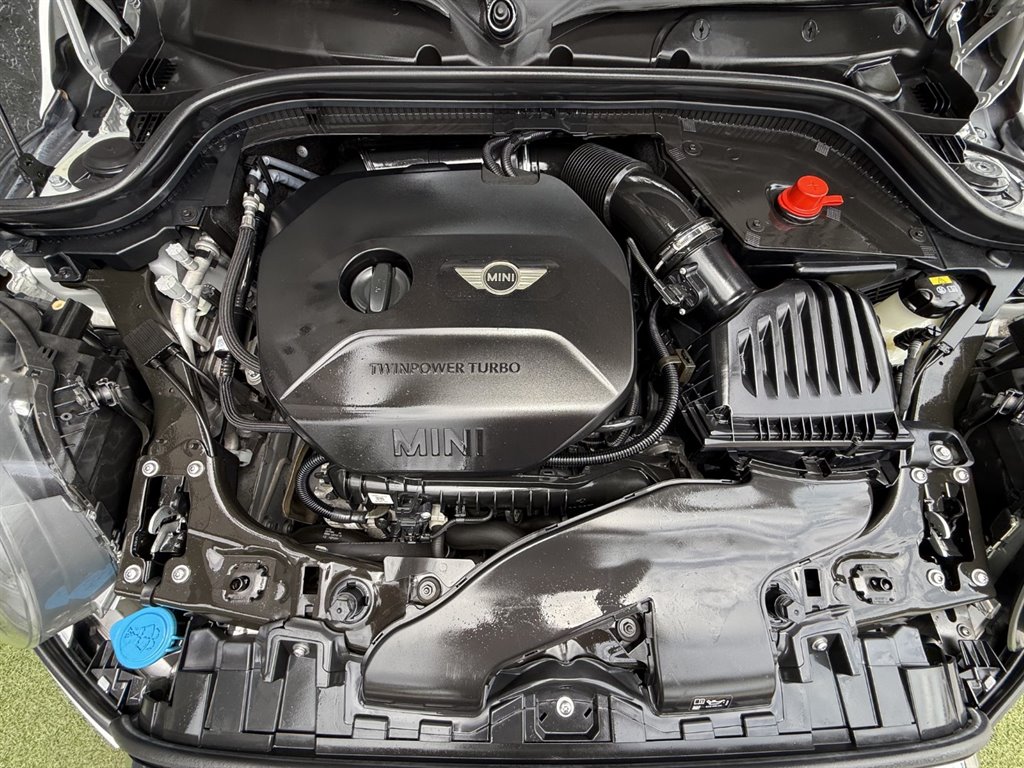 2018 MINI Hardtop - $12,995