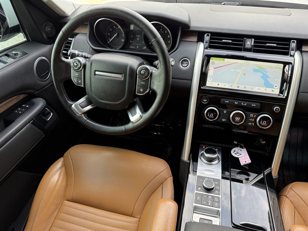 2017 Land Rover Discovery - $13,995