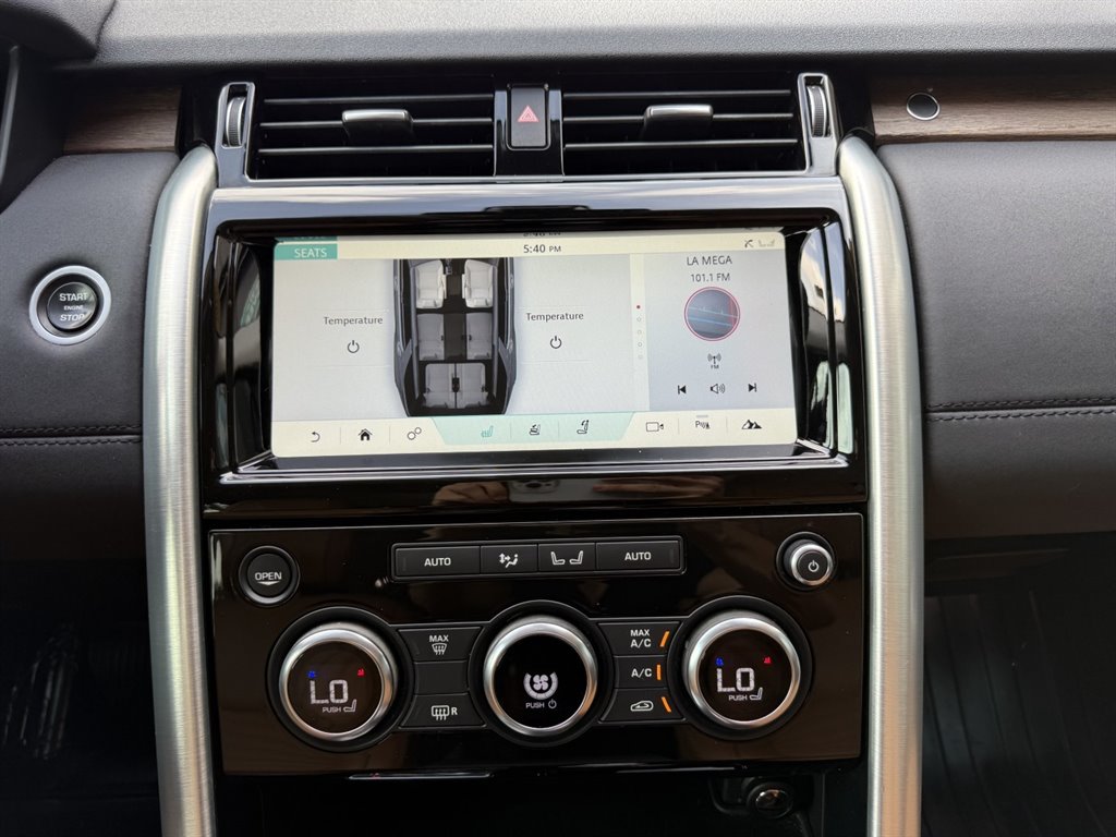 2017 Land Rover Discovery - $13,995