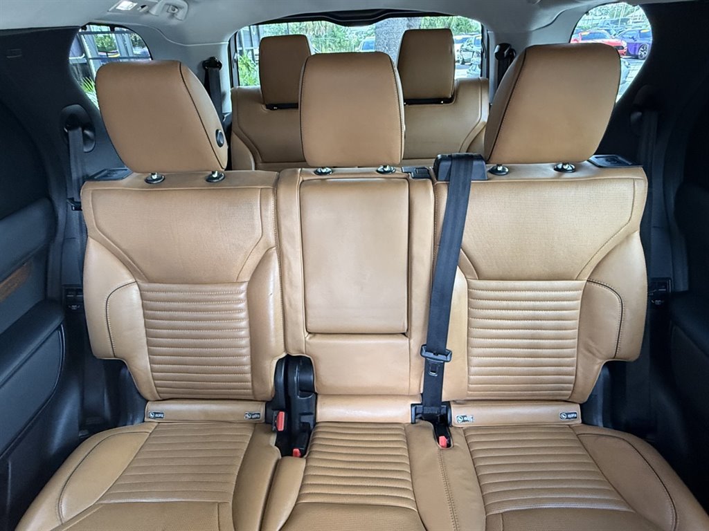 2017 Land Rover Discovery - $13,995