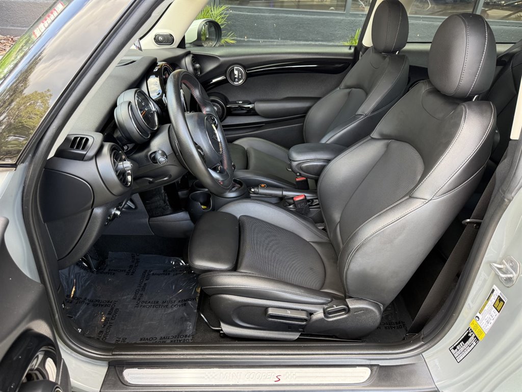 2020 MINI Hardtop - $16,995