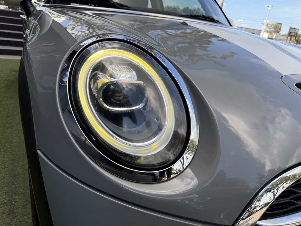 2020 MINI Hardtop - $16,995