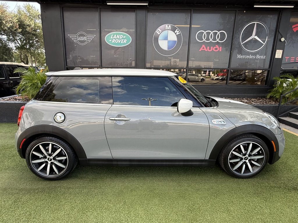 2020 MINI Hardtop - $16,995
