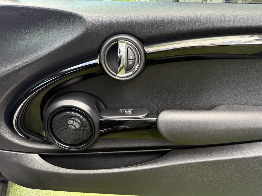 2020 MINI Hardtop - $16,995