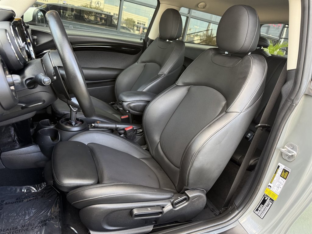 2020 MINI Hardtop - $16,995
