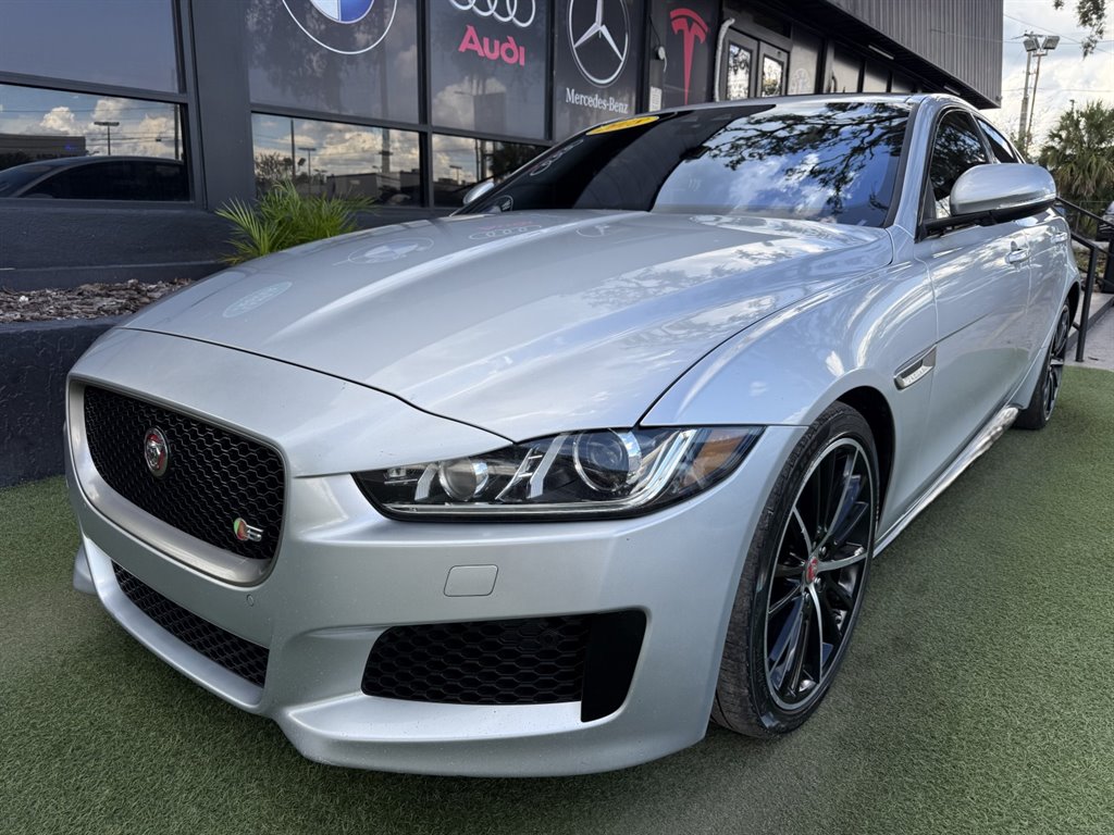 2018 Jaguar XE