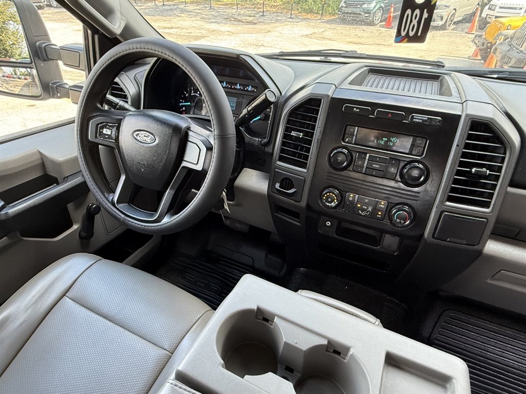 2019 Ford F250 - $25,995