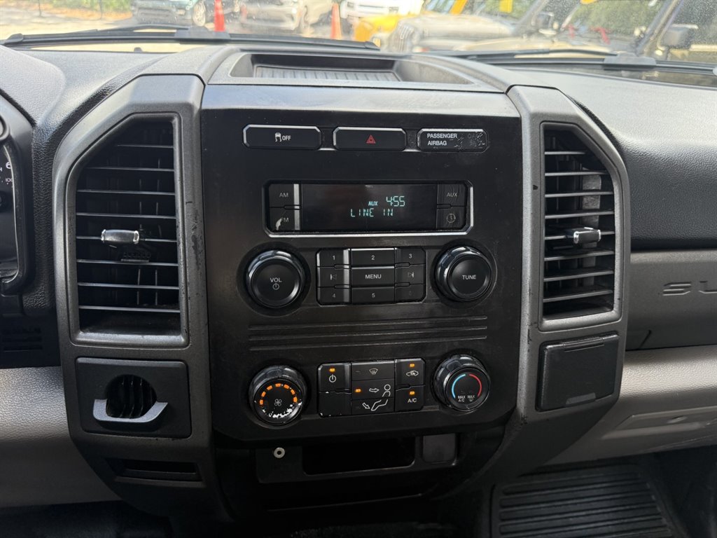 2019 Ford F250 - $25,995