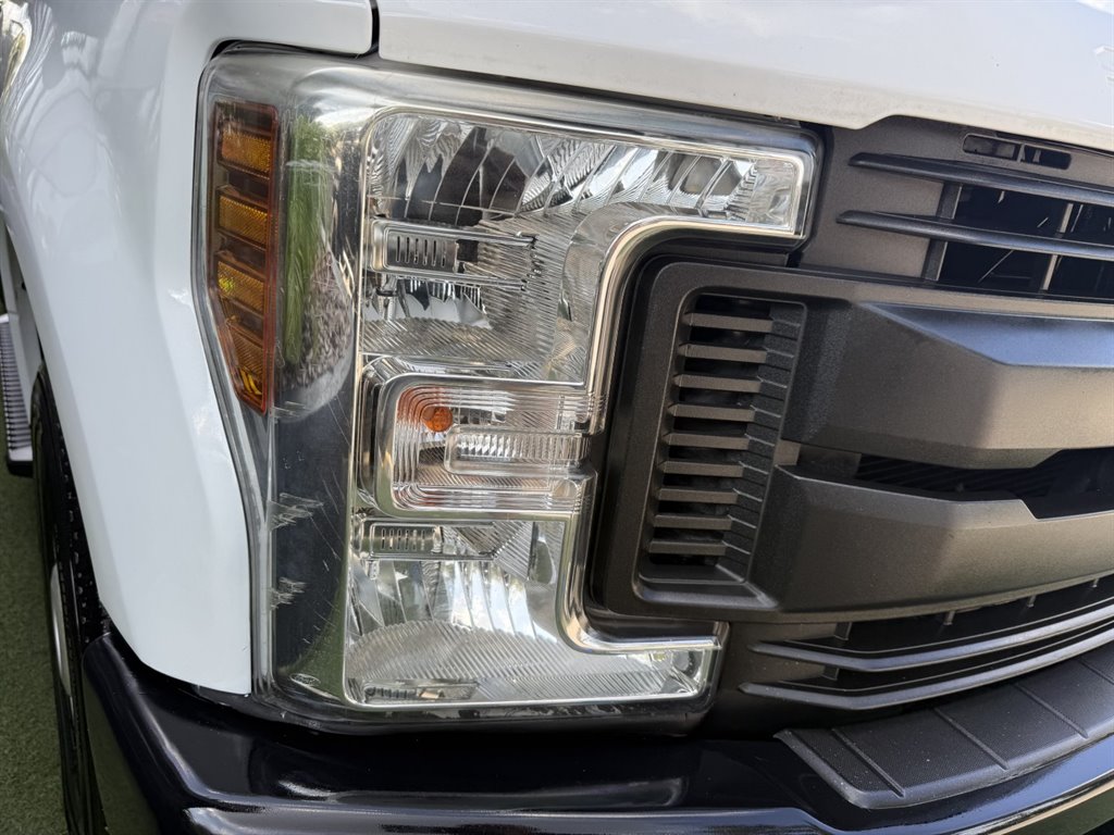 2019 Ford F250 - $25,995