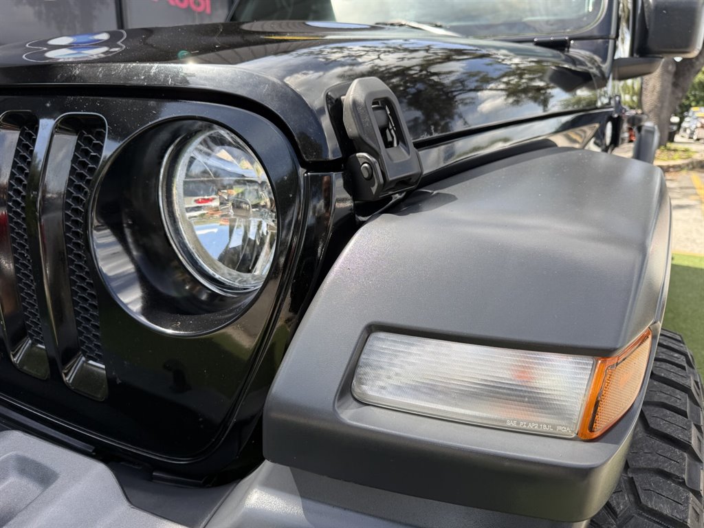 2018 Jeep Wrangler - $21,995