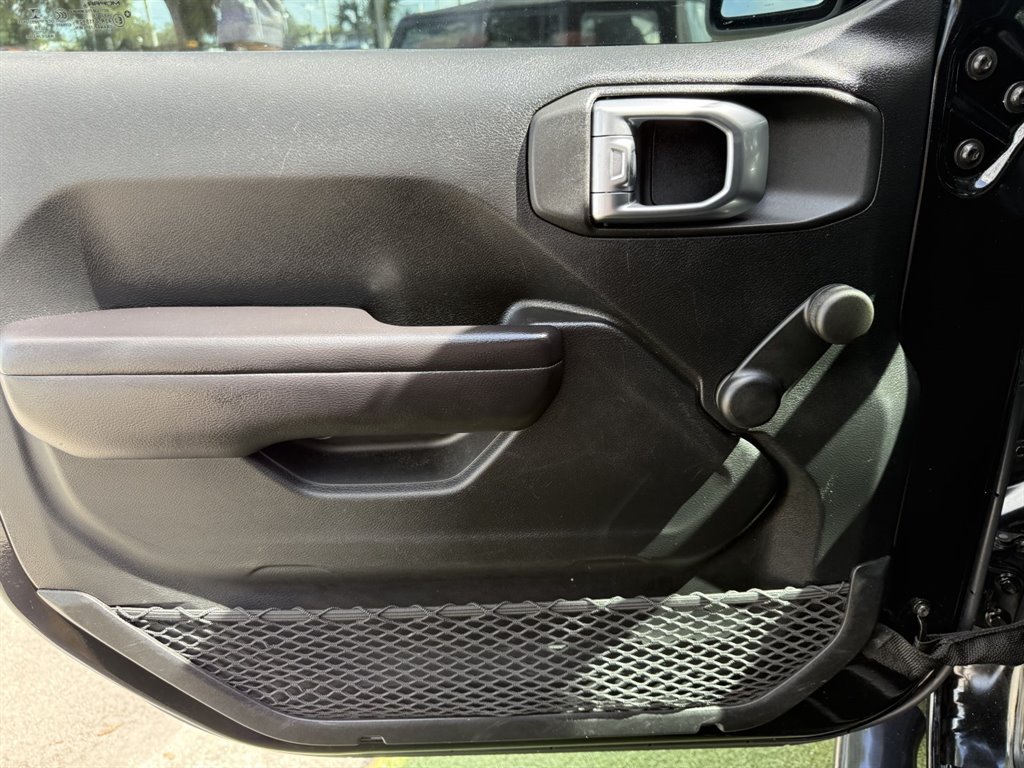 2018 Jeep Wrangler - $21,995
