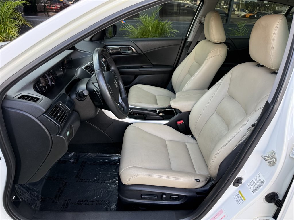 2013 Honda Accord - $10,995