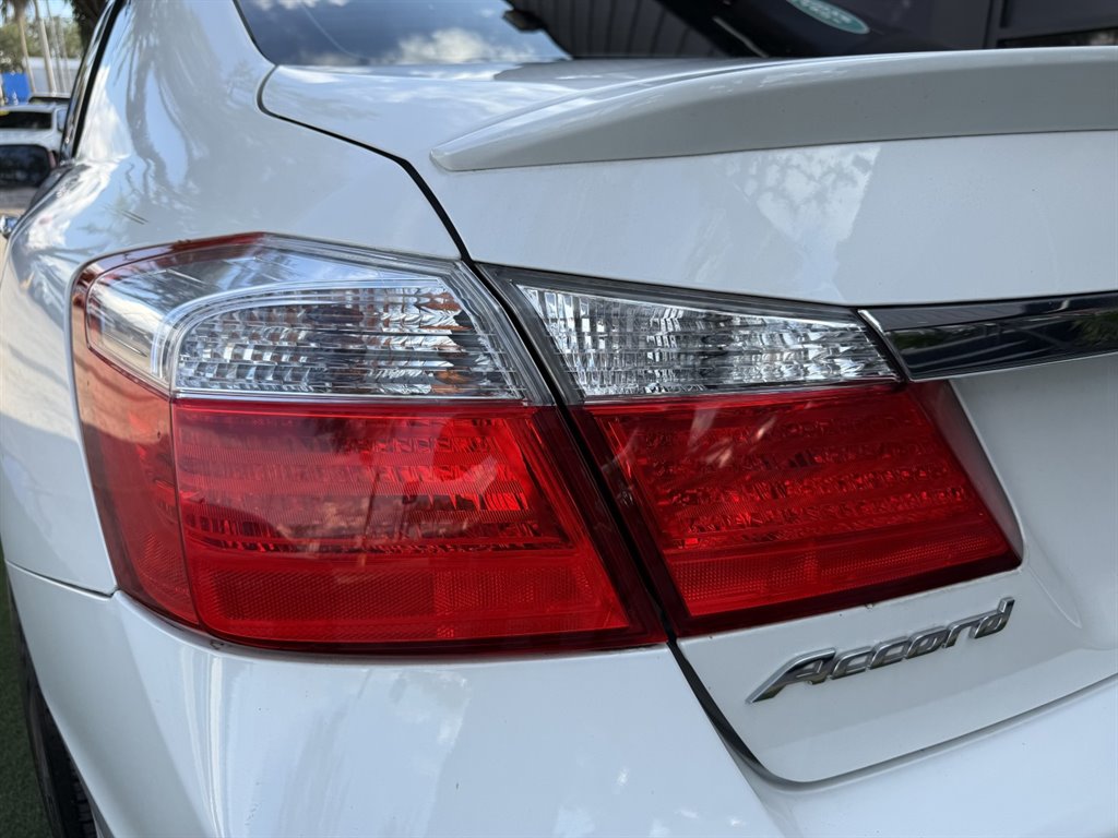 2013 Honda Accord - $10,995