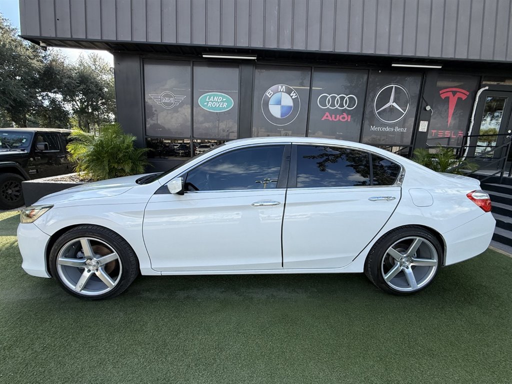 2013 Honda Accord - $10,995