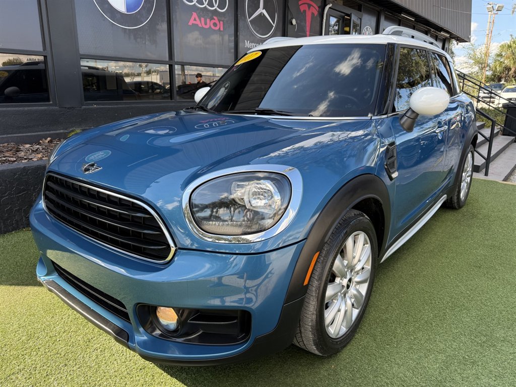 2017 MINI Countryman - $12,995