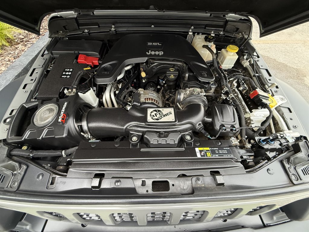 2020 Jeep Gladiator - $25,995