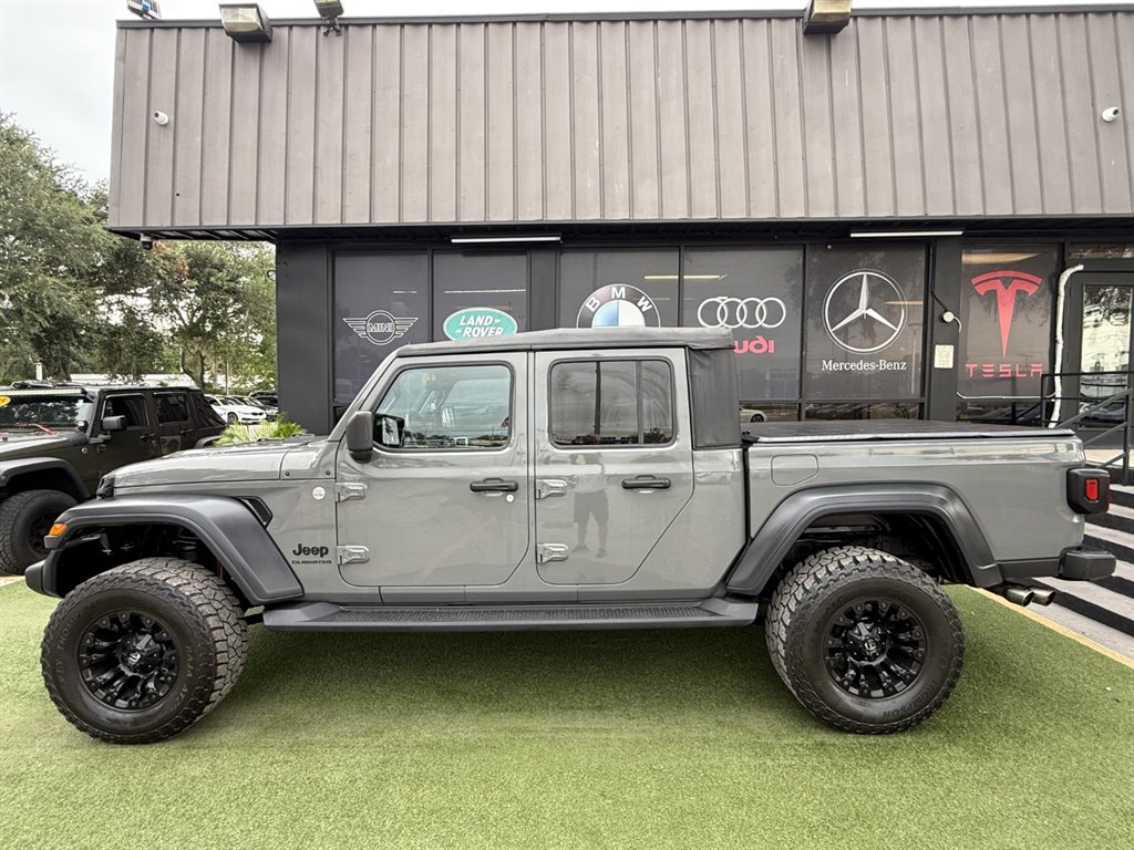 2020 Jeep Gladiator - $25,995