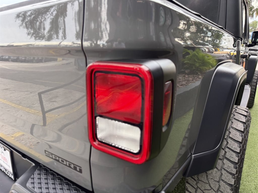 2020 Jeep Gladiator - $25,995