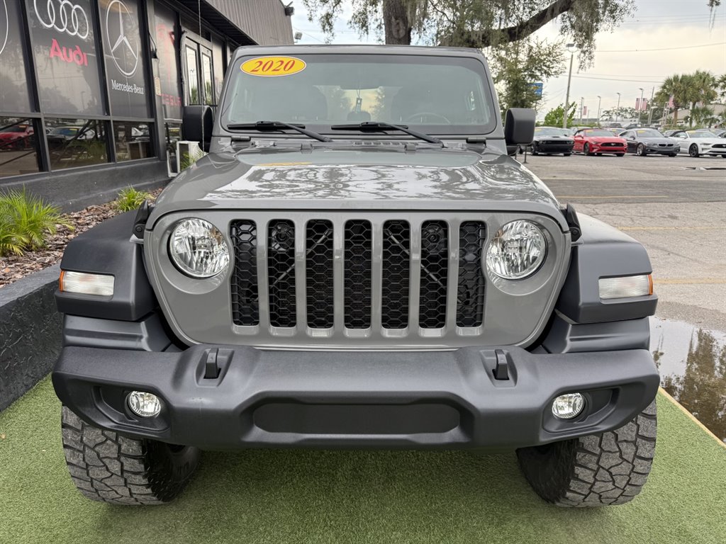 2020 Jeep Gladiator - $25,995