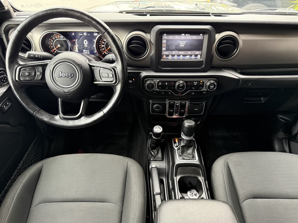 2020 Jeep Gladiator - $25,995