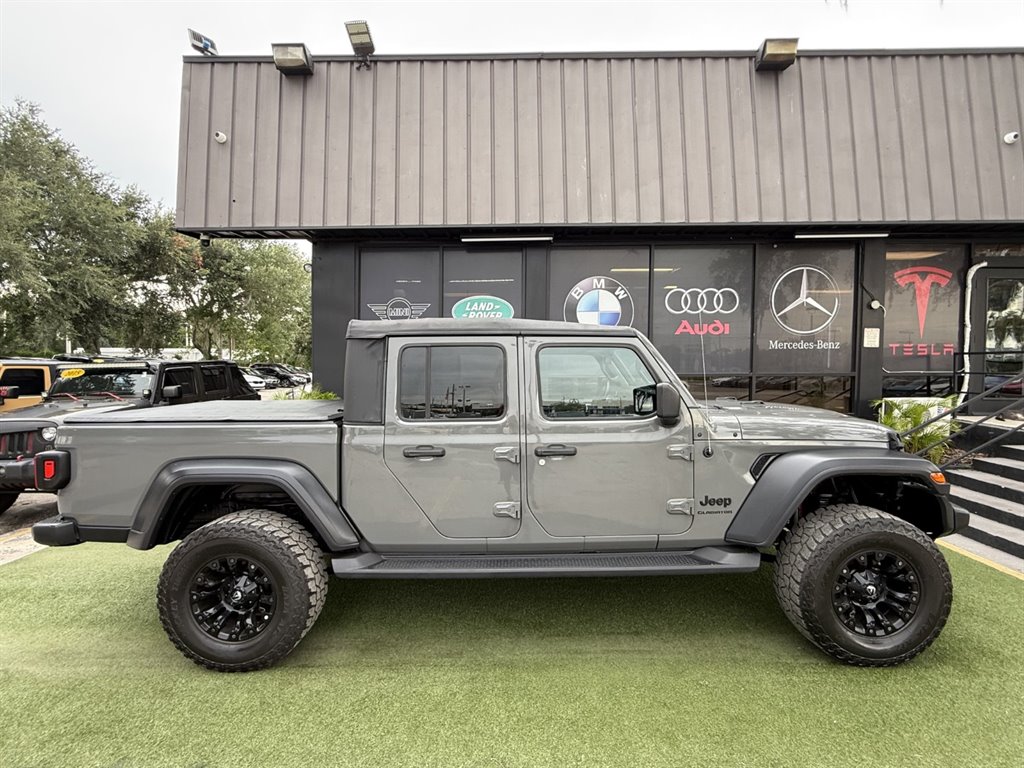 2020 Jeep Gladiator - $25,995