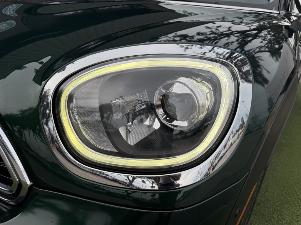 2018 MINI Countryman - $12,995