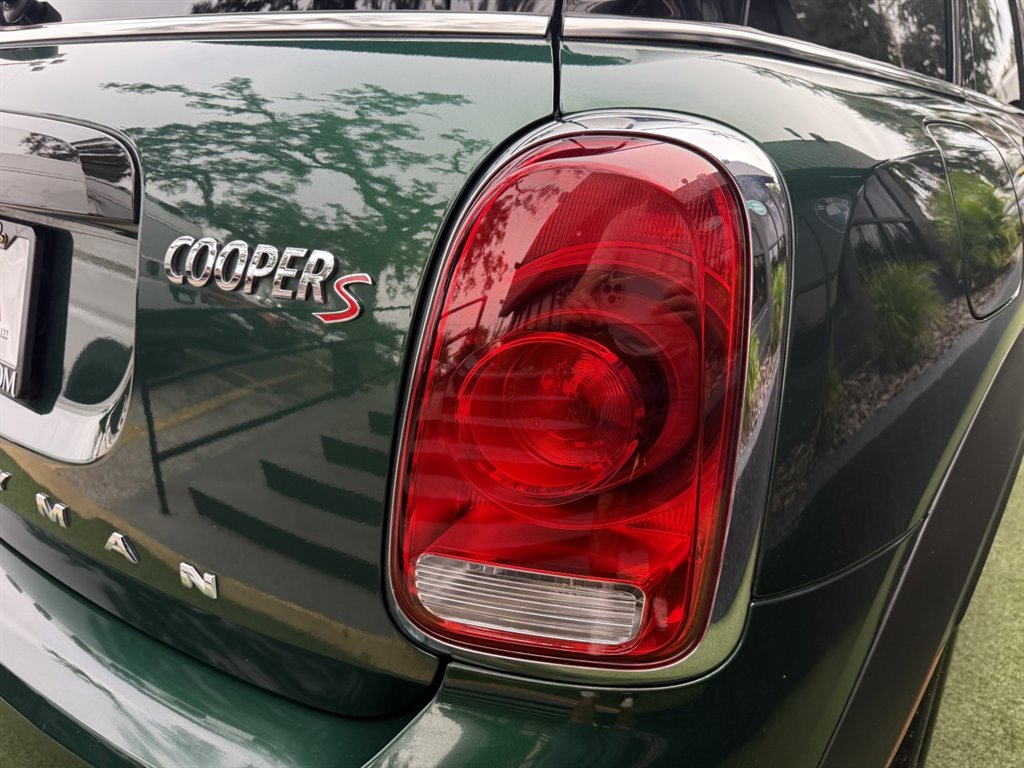 2018 MINI Countryman - $12,995