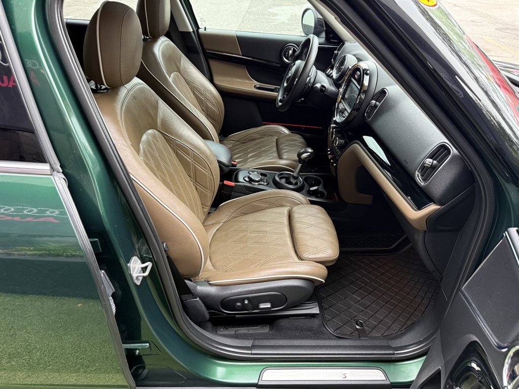 2018 MINI Countryman - $12,995
