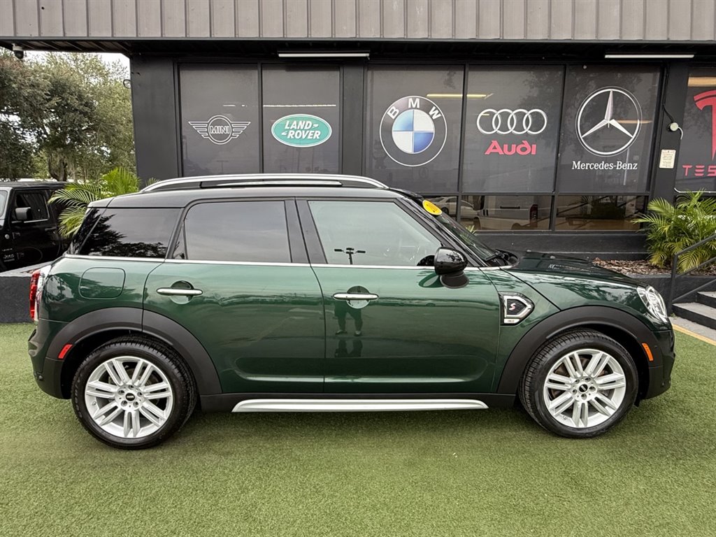 2018 MINI Countryman - $12,995