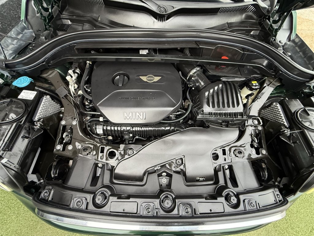 2018 MINI Countryman - $12,995