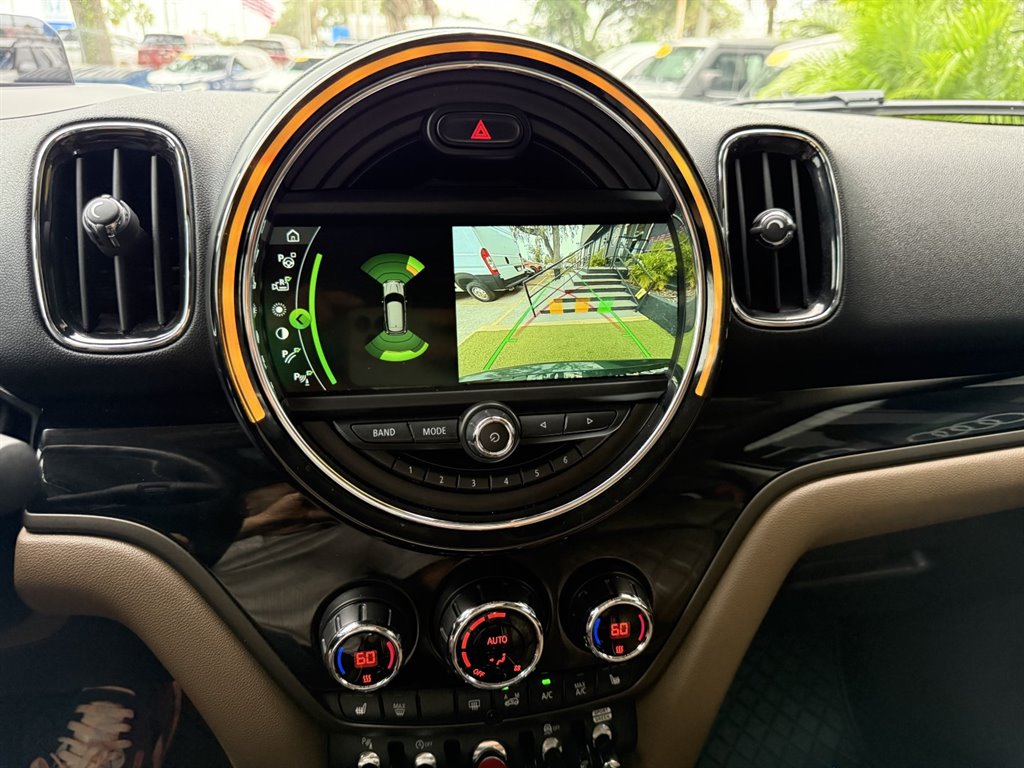 2018 MINI Countryman - $12,995