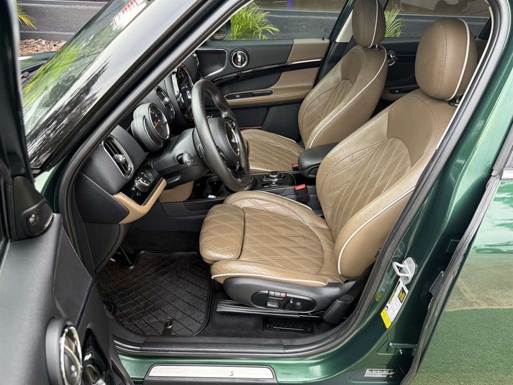 2018 MINI Countryman - $12,995