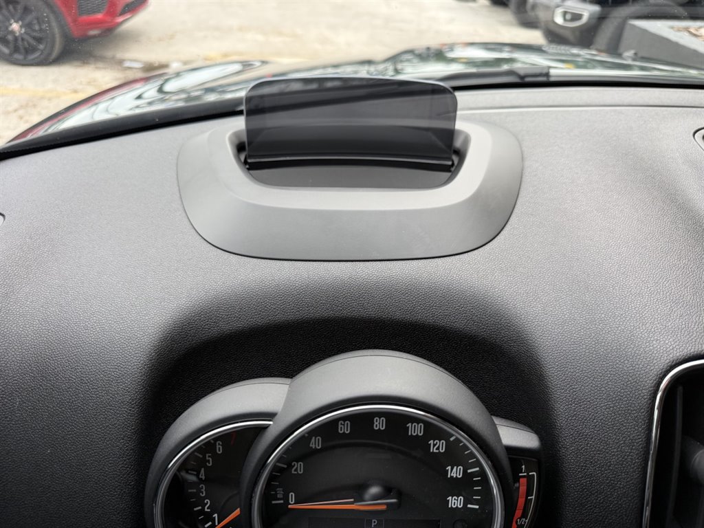 2018 MINI Countryman - $12,995