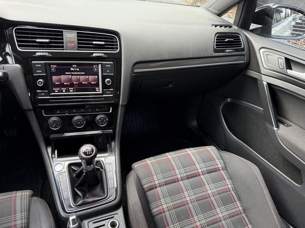 2019 Volkswagen Golf - $19,995