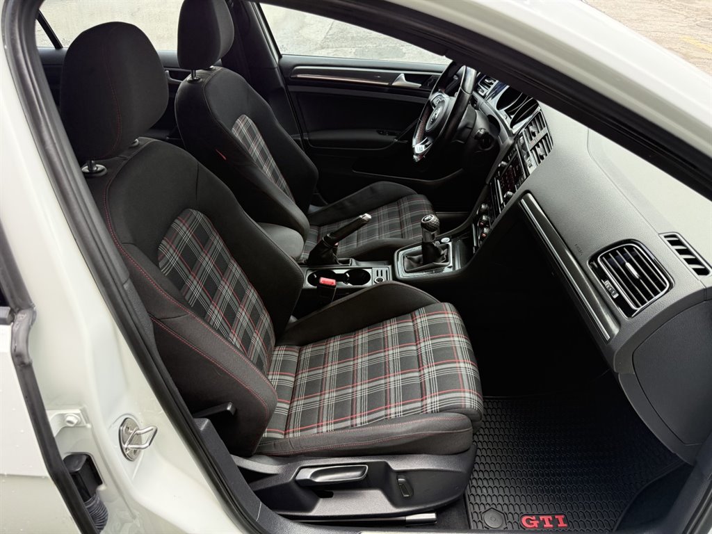 2019 Volkswagen Golf - $19,995