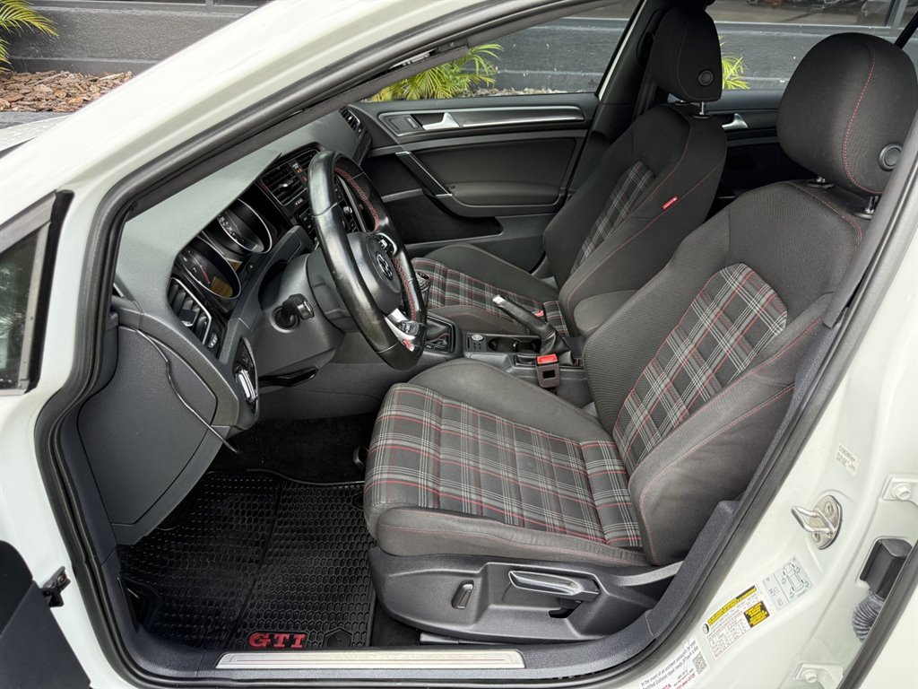 2019 Volkswagen Golf - $19,995