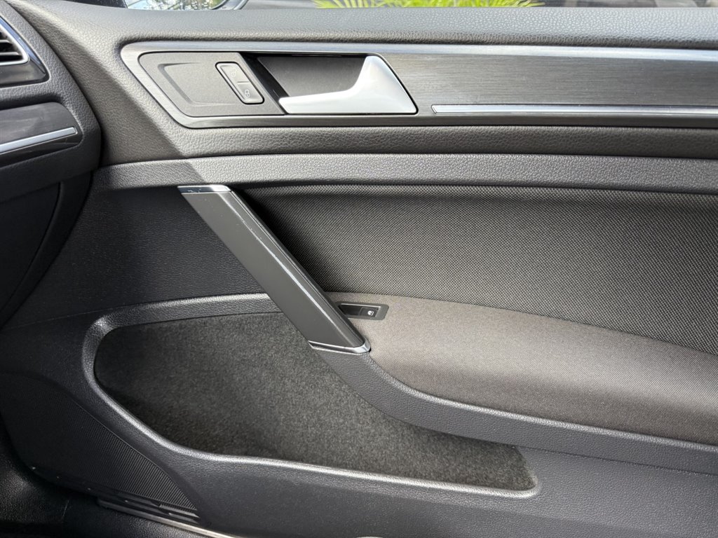 2019 Volkswagen Golf - $19,995