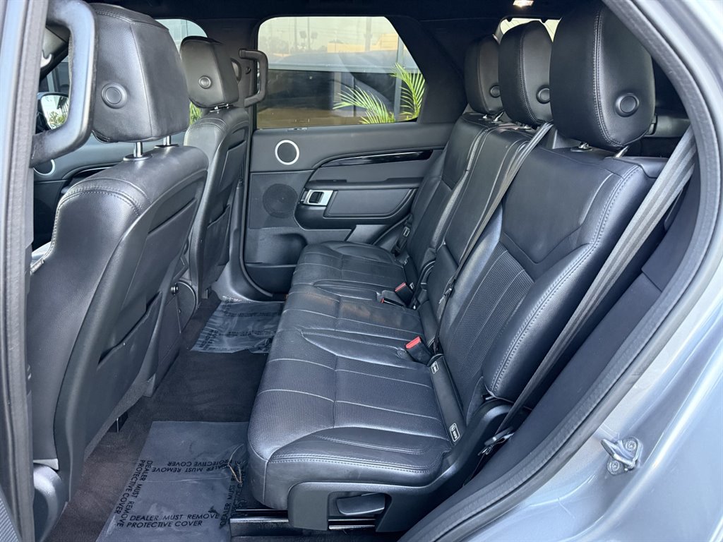 2020 Land Rover Discovery - $14,995