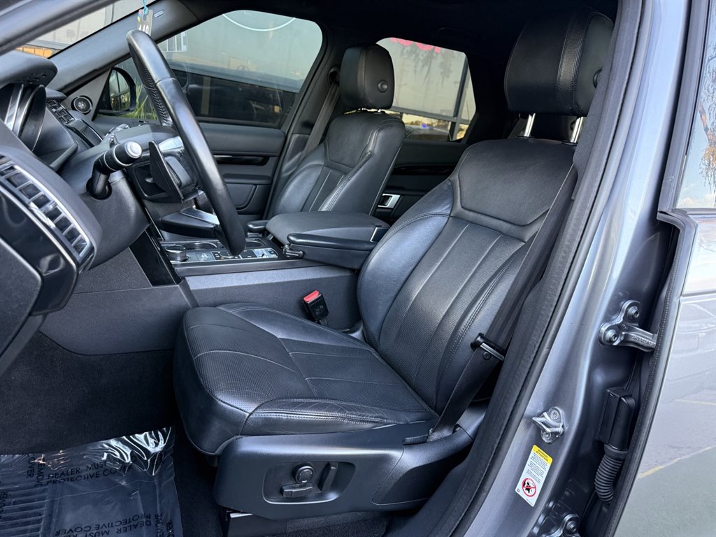 2020 Land Rover Discovery - $14,995