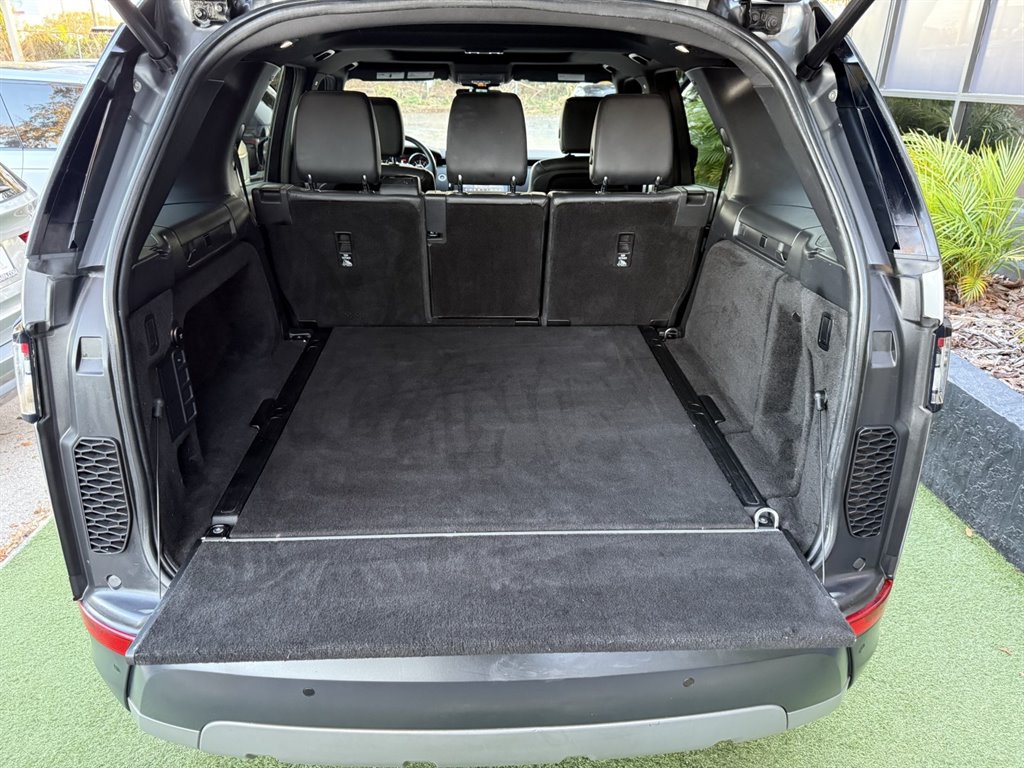 2020 Land Rover Discovery - $14,995